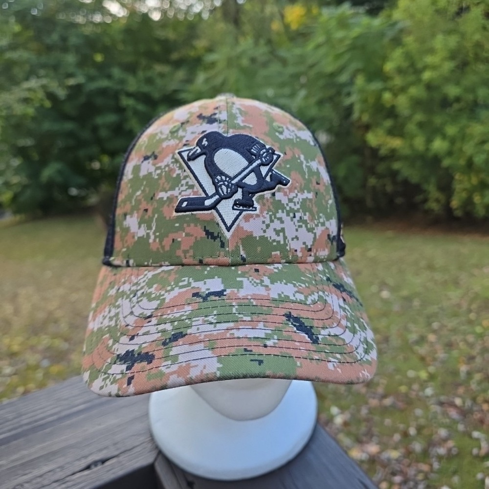Pittsburgh Penguins Digital Camo Hat Fanatics‎ Fitted S/M  Fits Loose